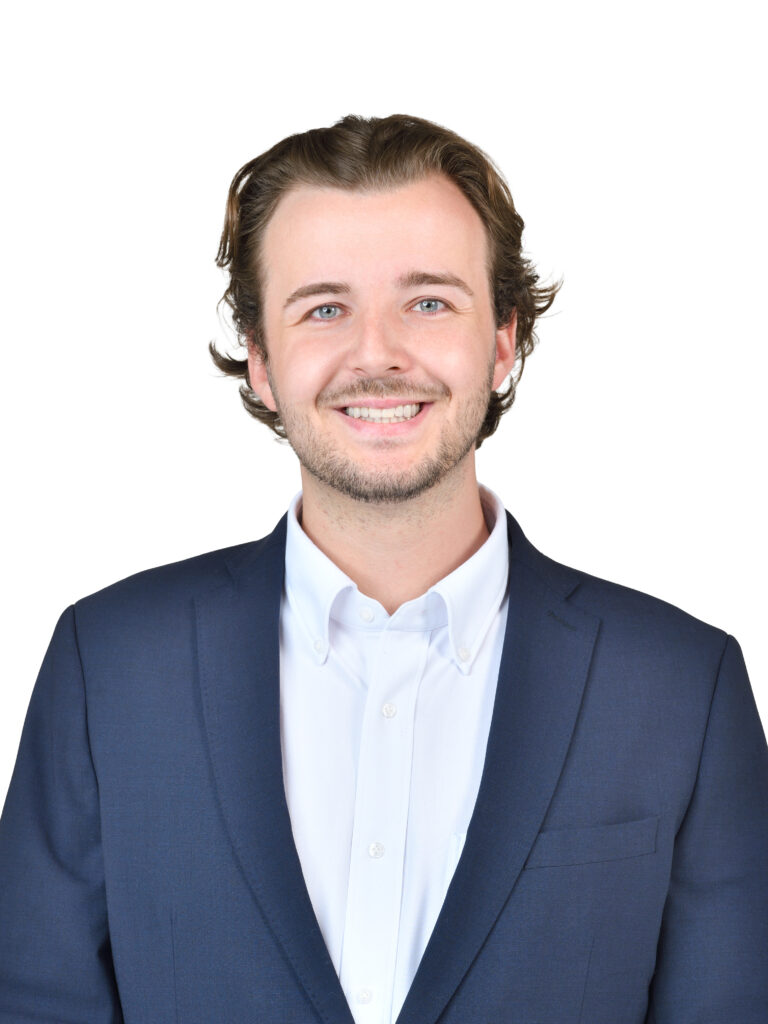 Florian Helfenschneider الفريق